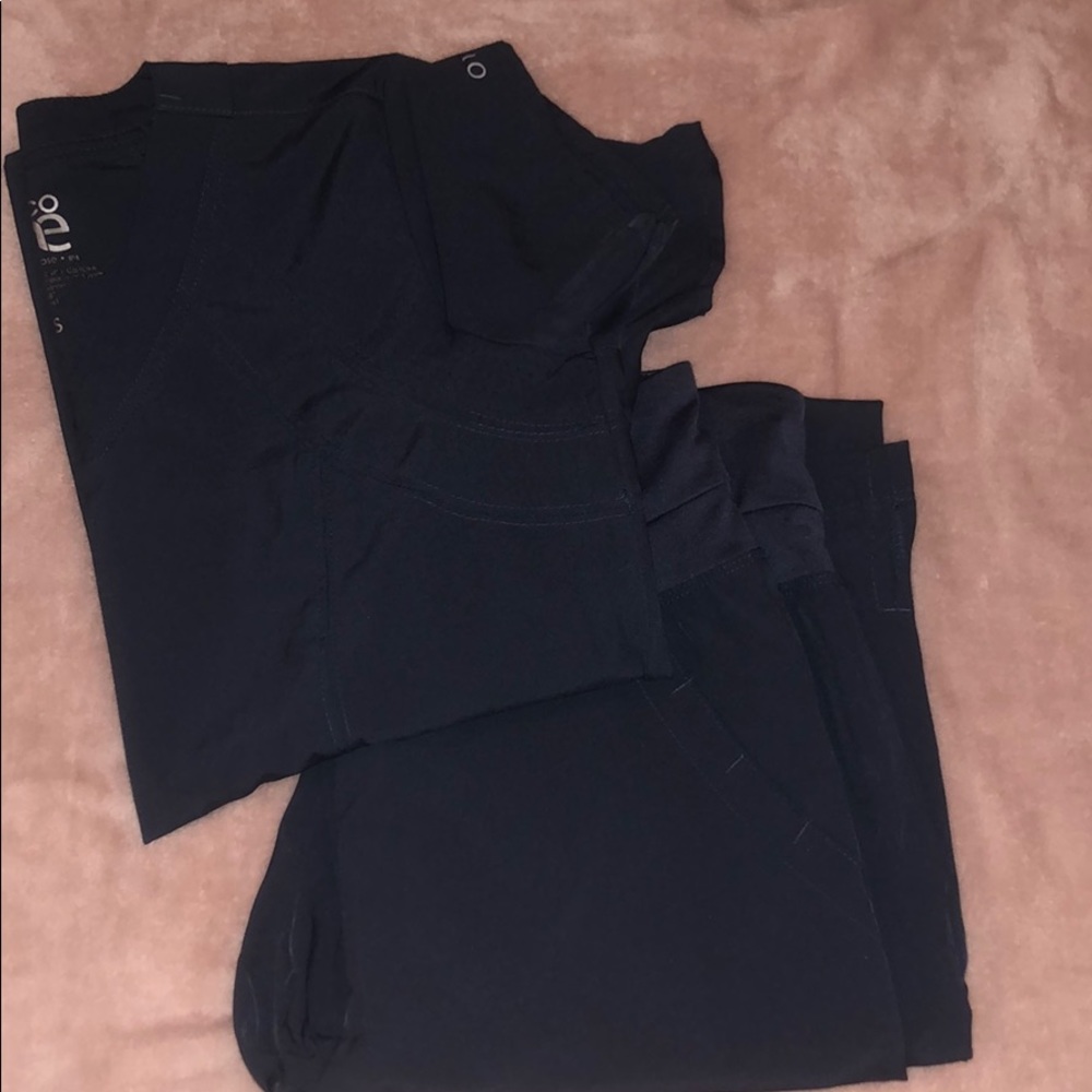 Barco One Scrub Set